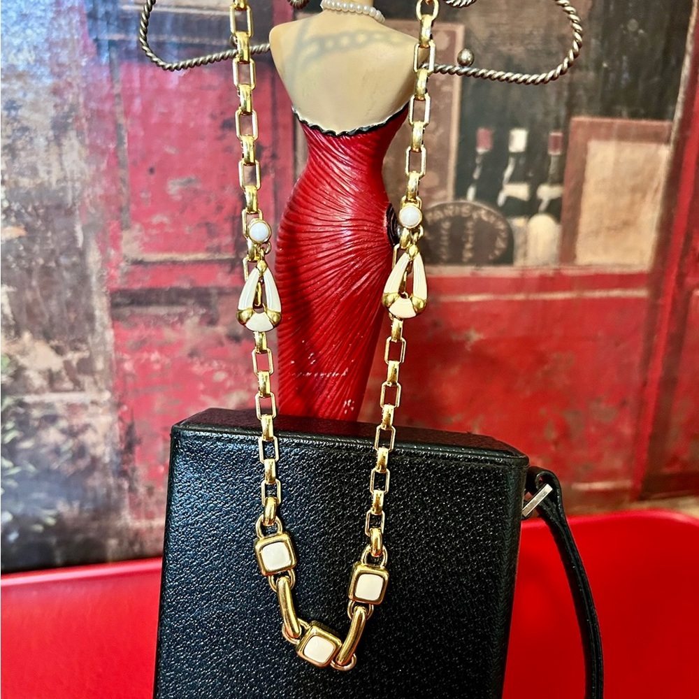 Elegant Gold Tone Chain Necklace and Earrings